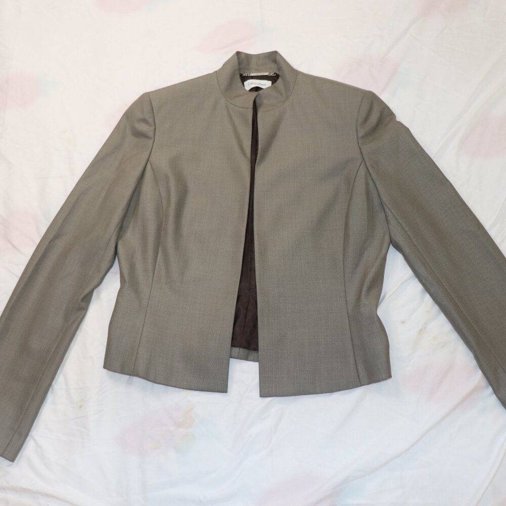 Calvin Klein Women’s Heather Gray Collarless Blazer – Size 2